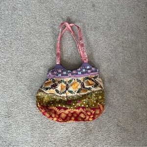 Boho Multicolored Shoulder Bag with Eclectic Design, Zip Closure, Zip pocket